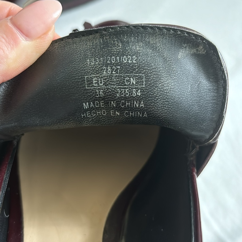 Zara burgundy patent leather tasseled oxford loafers with platform - Picture 9 of 9